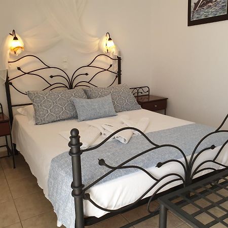 Platis Gialos  Sifnos Hotel Benaki מראה חיצוני תמונה