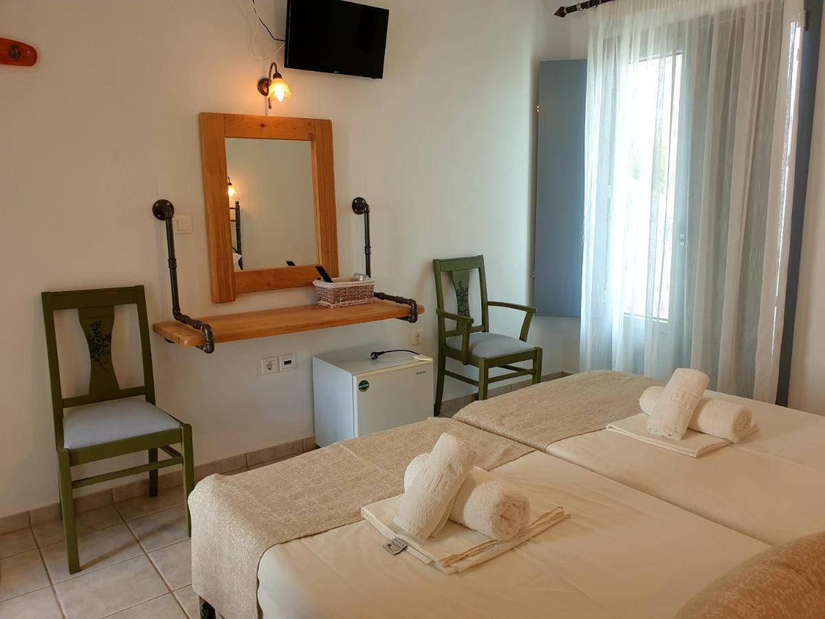 Platis Gialos  Sifnos Hotel Benaki מראה חיצוני תמונה