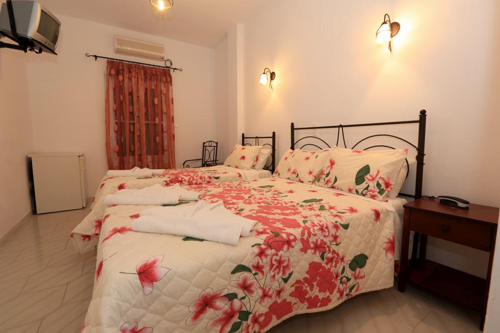 Platis Gialos  Sifnos Hotel Benaki מראה חיצוני תמונה