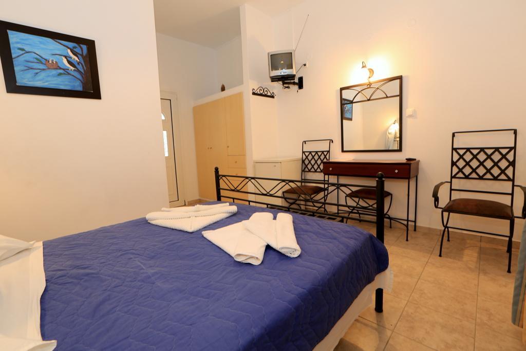 Platis Gialos  Sifnos Hotel Benaki מראה חיצוני תמונה