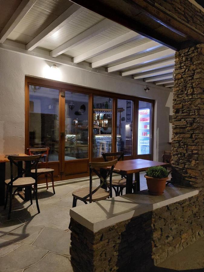 Platis Gialos  Sifnos Hotel Benaki מראה חיצוני תמונה