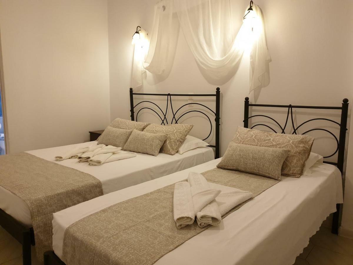 Platis Gialos  Sifnos Hotel Benaki מראה חיצוני תמונה