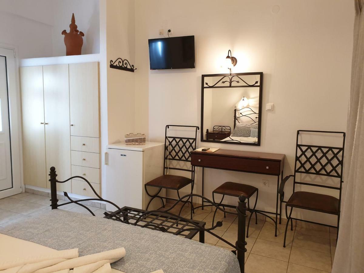 Platis Gialos  Sifnos Hotel Benaki מראה חיצוני תמונה
