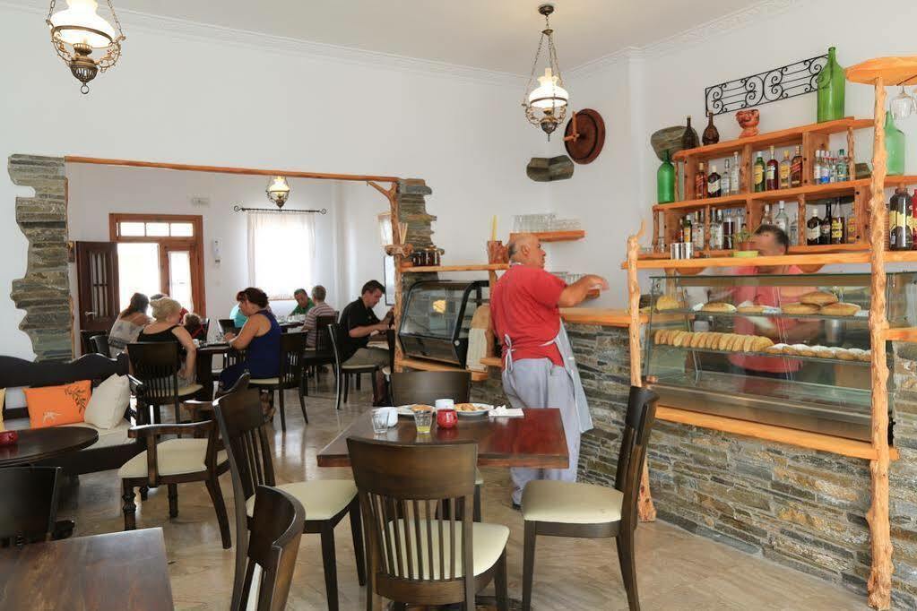 Platis Gialos  Sifnos Hotel Benaki מראה חיצוני תמונה